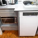 Flat 31M2 Near Pompidou Center, Marais, Les Halles, Mobility Lease Only