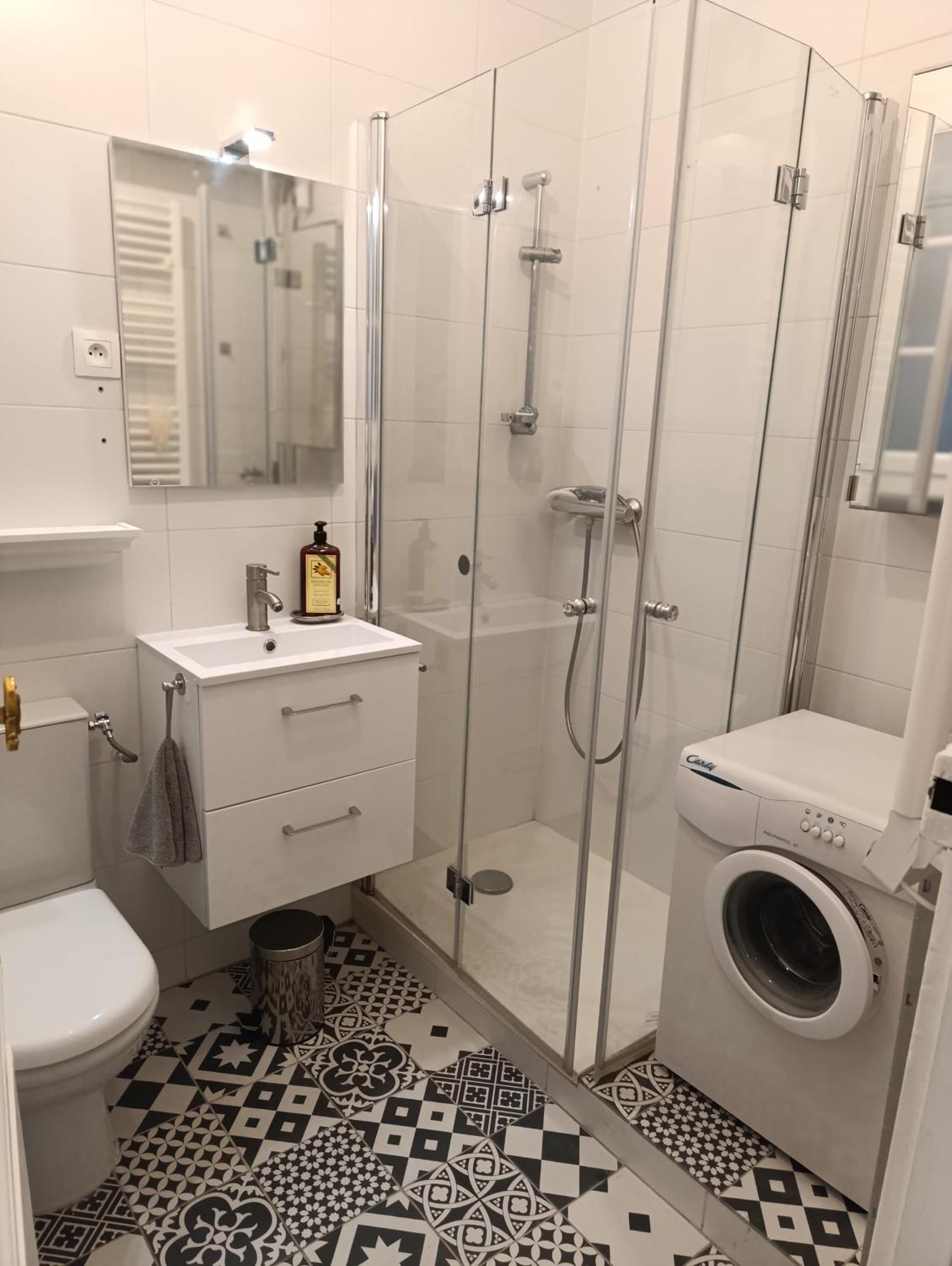 Flat 31m2 Near Pompidou Center, Marais, Les Halles, Mobility Lease Only * Paris