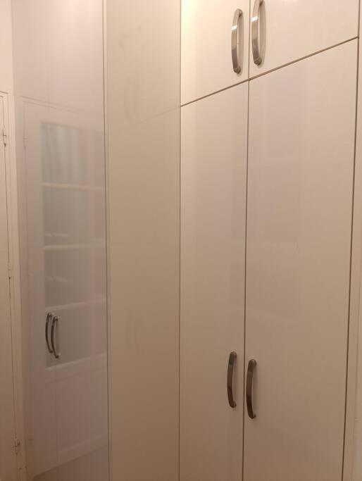 Flat 31m2 Near Pompidou Center, Marais, Les Halles, Mobility Lease Only Apartment Paris
